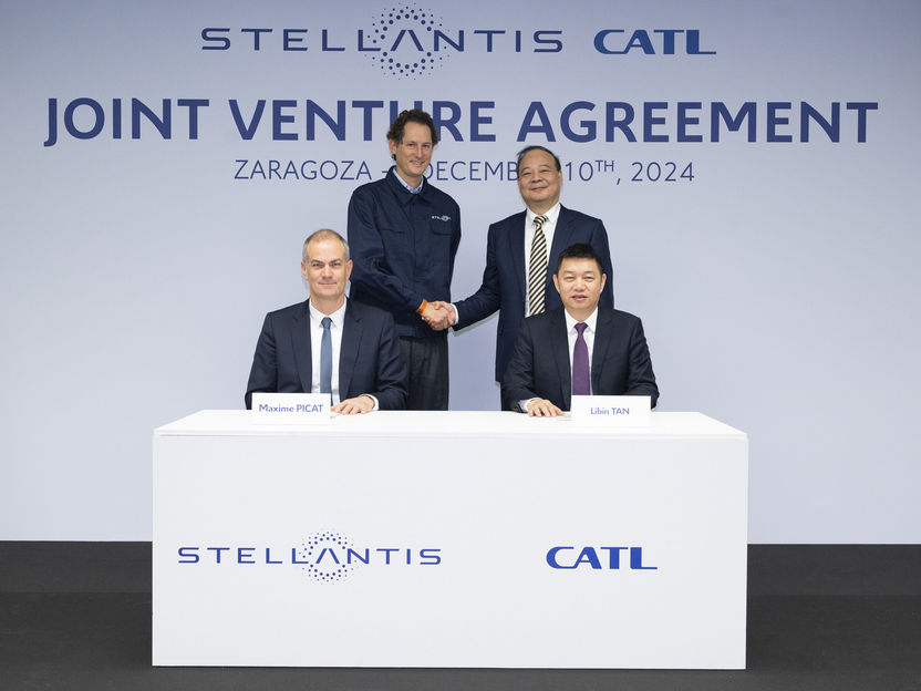 Stellantis und CATL investieren bis zu 4,1 Milliarden Euro in Joint Venture für großes LFP-Batteriewerk in Spanien - Produktion soll Ende 2026 beginnen und könnte Kapazität von bis zu 50 Gigawattstunden (GWh) erreichen