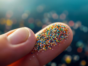 Eliminación de microplásticos con bacterias artificiales
