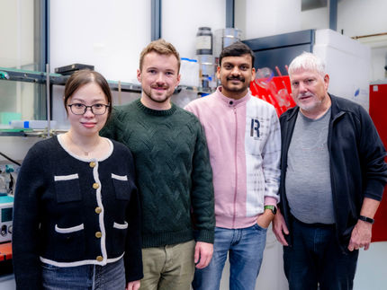 Les catalyseurs inorganiques et biocatalytiques travaillent ensemble pour réduire les émissions de CO2
