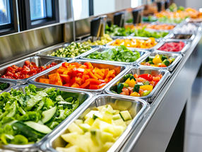 Más fruta gracias a los bares de ensaladas: cómo se benefician los estudiantes