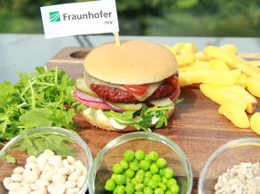 Products made from alternative proteins and automated cleaning processes - the Fraunhofer IVV at the IFFA