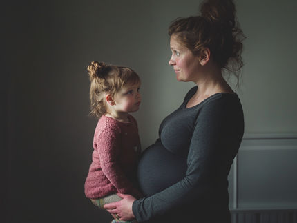 La surcharge pondérale de la mère comme facteur de risque de leucémie infantile chez les filles
