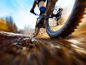Wie viel Mikroplastik entsteht beim Mountainbiken?