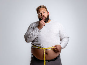 Taillenumfang ist bei Männern noch aussagekräftiger für übergewichtsbedingtes Krebsrisiko als der BMI