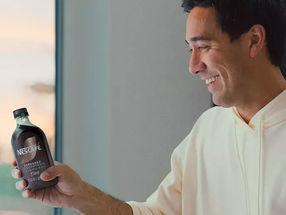 Zach King, der erste globale Influencer von Nescafé, bringt Magie in die Marke