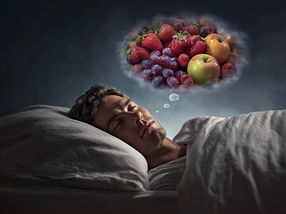 Comer más fruta y verdura podría ayudarte a dormir mejor