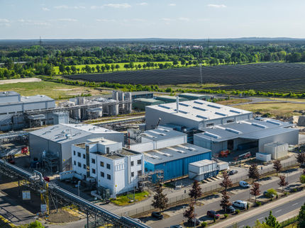 A BASF inicia a operação comercial da fábrica Black Mass para reciclagem de baterias em Schwarzheide, Alemanha