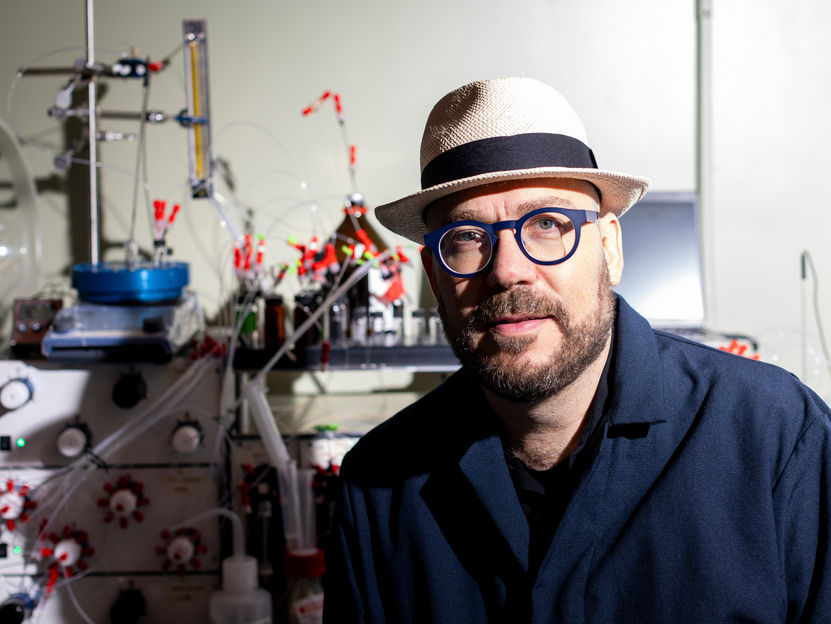 Merck décerne à Alán Aspuru-Guzik le prix Heinrich Emanuel Merck pour les sciences informatiques - Un chimiste remporte un prestigieux prix scientifique d'une valeur de 15 000 euros