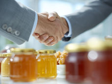 Schwarz Produktion intende acquisire il produttore di marmellata e miele Göbber