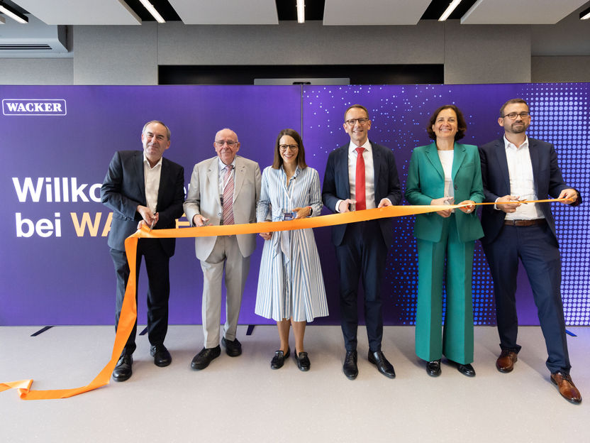 Ready and running – WACKER Biotechnology Center in Munich - The focus will be on research in manufacturing processes for biopharmaceuticals and ingredients for food and dietary supplements
