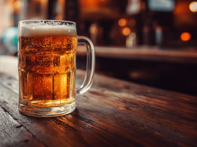 Brauereien und Bierlager verzeichnen absatzschwächstes Halbjahr seit 1993