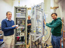Raffreddamento magnetico per un'efficiente liquefazione dell'idrogeno