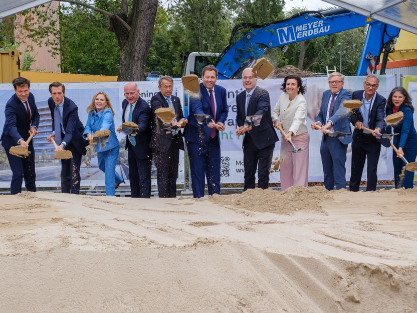 Berlin is set to become a hotspot for the development of innovative therapies - More than just a ground-breaking ceremony: start of construction for the Berlin Center for Gene and Cell Therapies