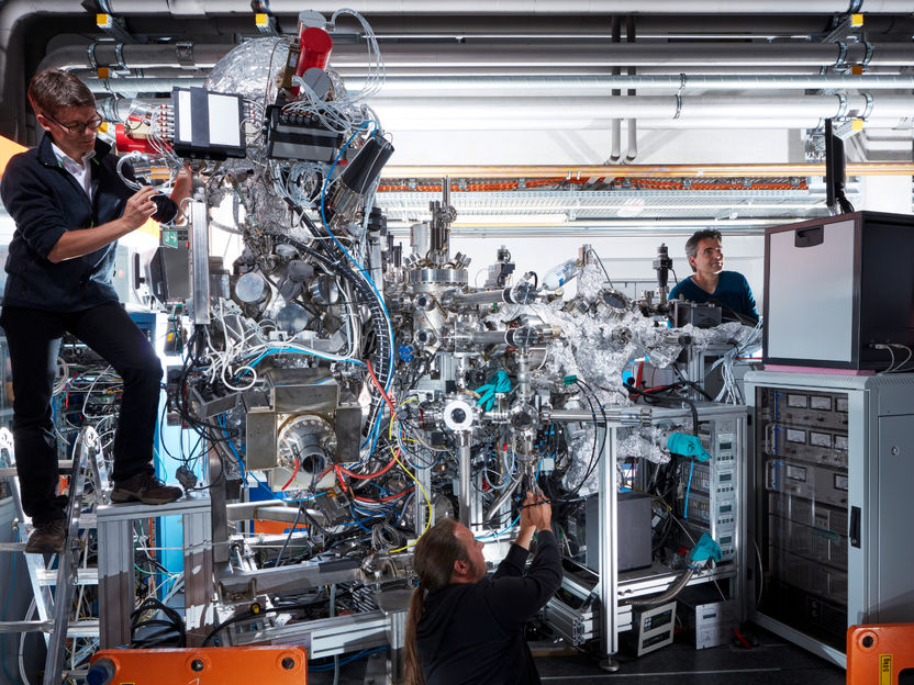 Quasiteilchen löst Rätsel um verschwindende Leitfähigkeit