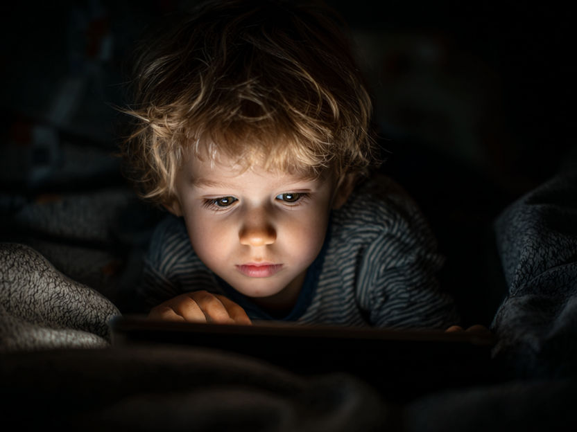 Using a Tablet before Bed Not as Harmful as Believed - Surprising results
