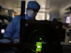 Un gran avance permite conmutar eléctricamente la polarización circular de los OLED