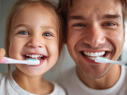 Un nouveau dentifrice bloque les agents pathogènes parodontaux