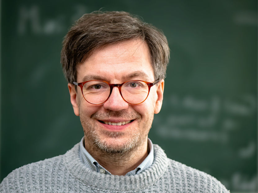 Microplastics detection between claim and reality - Expert interview for analytica 2026