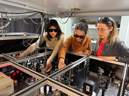 Fluxo de energia nos semicondutores: novos conhecimentos graças à espetroscopia ultra-rápida