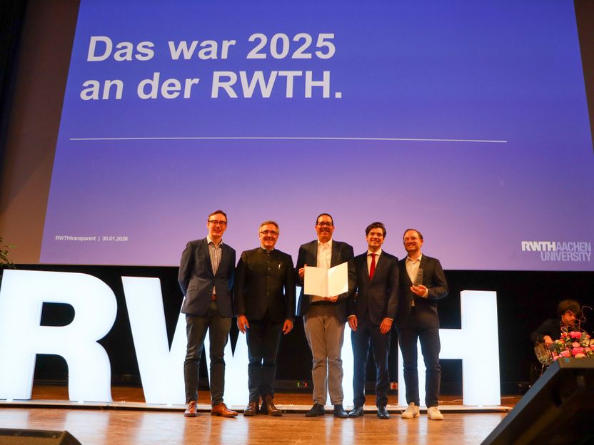 RWTH-Spin-Off gewinnt zweiten Platz beim RWTH Innovation Award für revolutionäre Isolationsfasern
