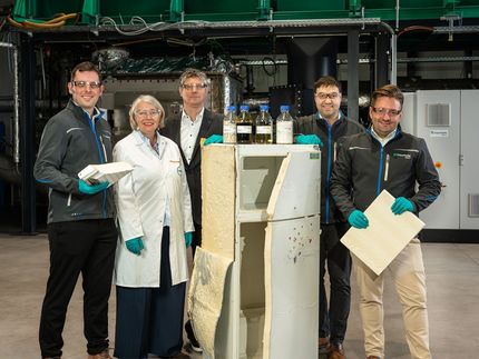 How is refrigerator insulation turned back into high-quality MDI?