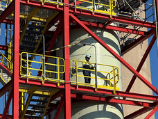 Neste eröffnet weltweit größte Recyclinganlage für chemische Kunststoffe