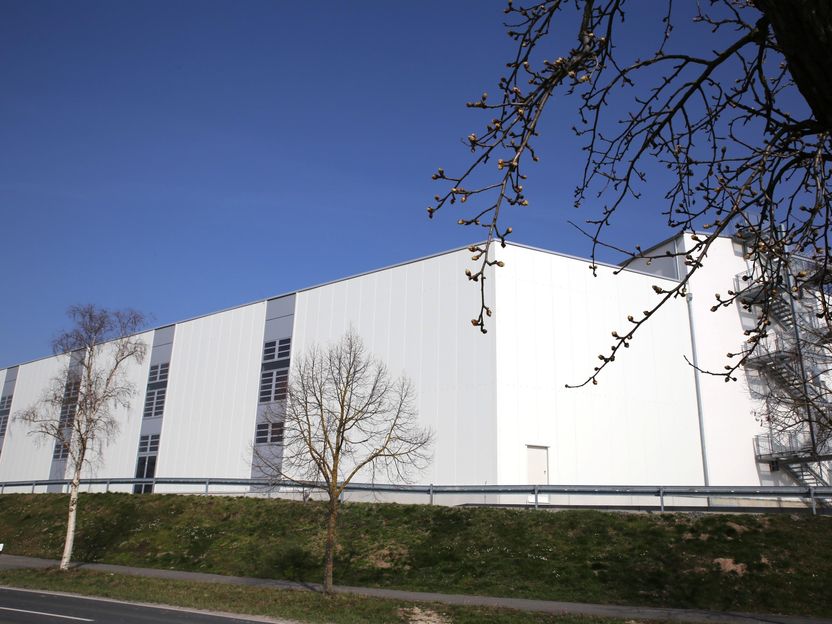 Kräuter Mix inaugura un nuovo impianto di riduzione dei germi dopo il recupero dell'incendio - Il nuovo sistema di riduzione continua dei germi integra le operazioni batch esistenti, aggiungendo 1.300 m² di spazio totale