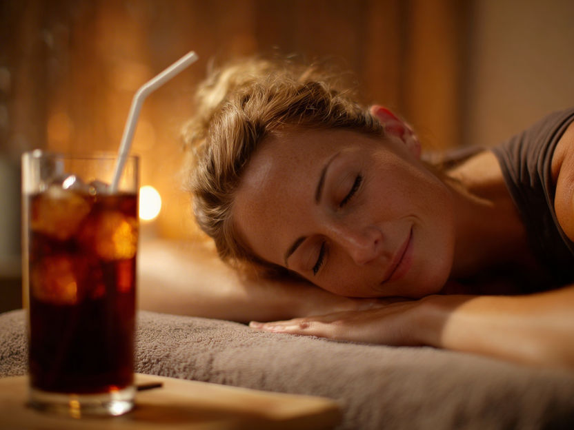 Kein Softdrink vor der Massage? - Zucker beeinträchtigt die Entspannungsfähigkeit des Körpers