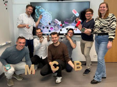 Click-to-release chemistry makes ion pumps suitable for large drugs