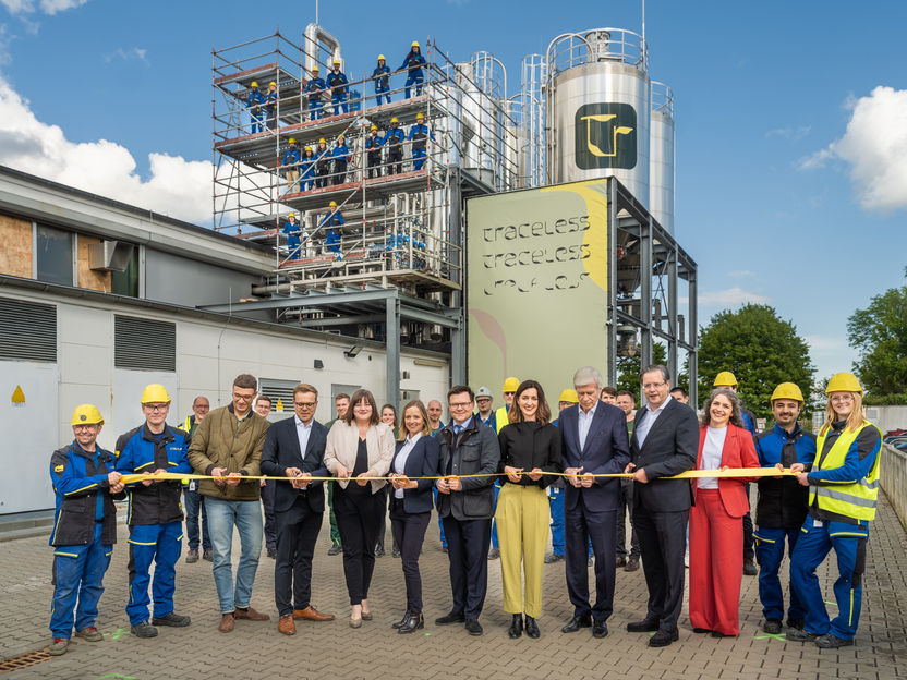 Industrieller Durchbruch für neue Naturpolymere - Hamburger Startup eröffnet erste industrielle Produktionsanlage für naturbasierte Materialinnovation