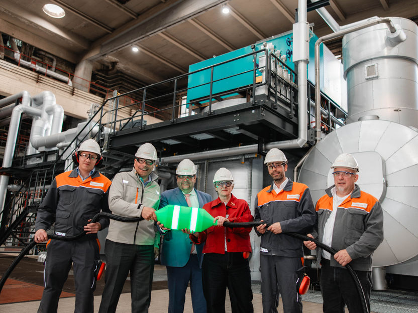 Chempark Uerdingen steigt aus der Kohle aus: Erster Elektrodenkessel liefert Dampf