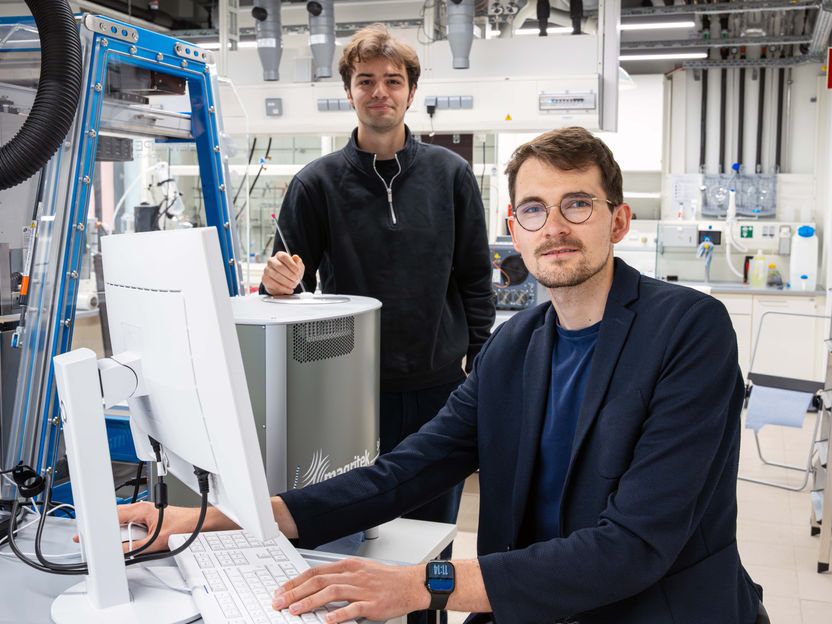 Artificial intelligence evaluates chemical spectra in minutes