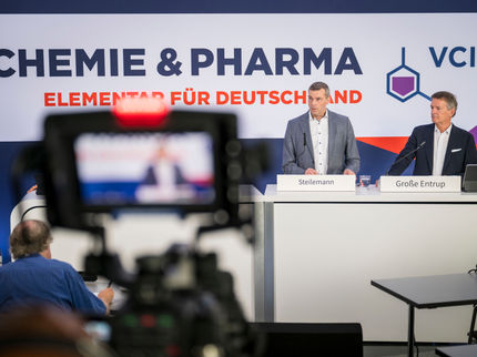 Bilan semestriel de l'industrie chimique et pharmaceutique : pas de reprise, les investissements continuent de baisser