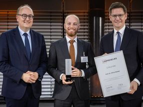 Pharmacist Olivia Merkel receives UNIPRENEURS Award