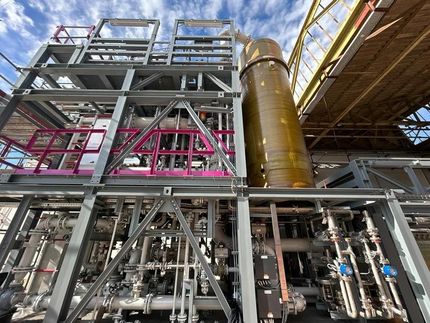 thyssenkrupp nucera apre il suo primo centro di assemblaggio di celle elettrolitiche gestito direttamente dall'azienda in Europa