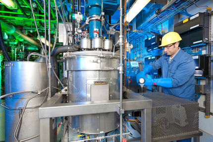  Kohlendioxid als neuer Rohstoff: Bayer startet Pilotanlage für Kunststoff-Herstellung mit CO2