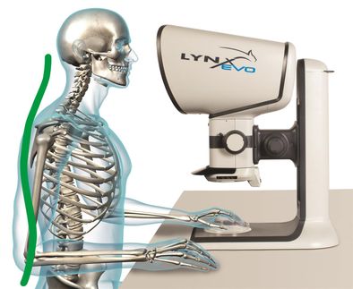 The ergonomic working posture and freedom of movement of the head reduces neck and back problems, which often occur with conventional microscopes.