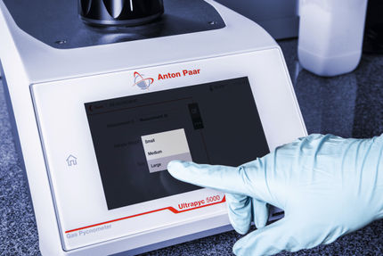 Easy to use due to the touchscreen display
