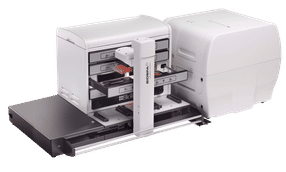 In Kombination mit dem vollautomatisierten Inkubator BioSpa 8 bietet der Cytation 7 eine Automatisierung von Assays für bis zu acht Mikroplatten.