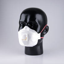 Prototype of a mask for the apparatus-free detection of analytes in the respiratory air