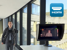 Mit HDMI-Schnittstelle zur Datenübertragung auf einen externen Screen auch semi-stationär einsetzbar.