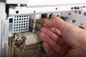 Intuvo Guard Chip - Click and run column connection. Ensure leak-tight connection every time and never over tighten