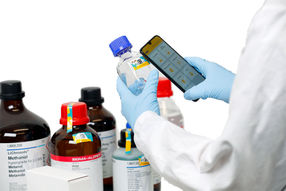 LANEXO™ System a smart digital solution with RFID labels for a more productive laboratory