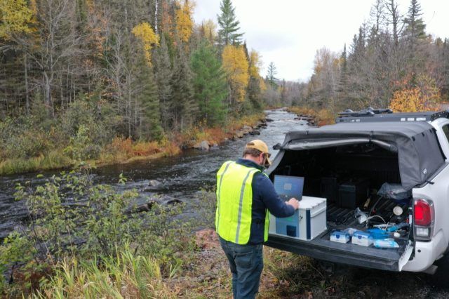 The S2 PICOFOX is a transportable TXRF spectrometer also ...