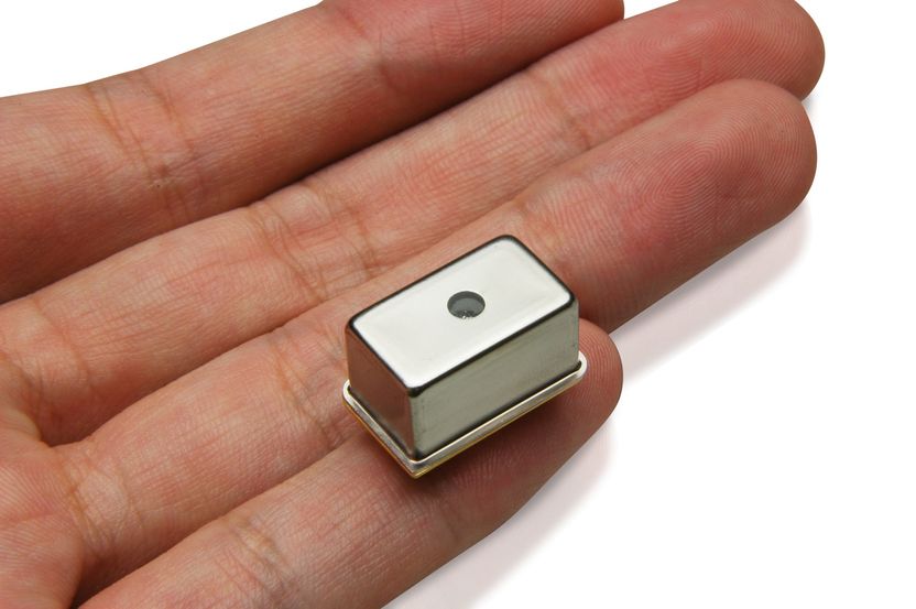 Microspectrometer as Small as Your Fingertip