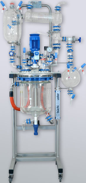 Versatility and precision in stirring, extracting, homogenizing with the MidiPilot glass reactor