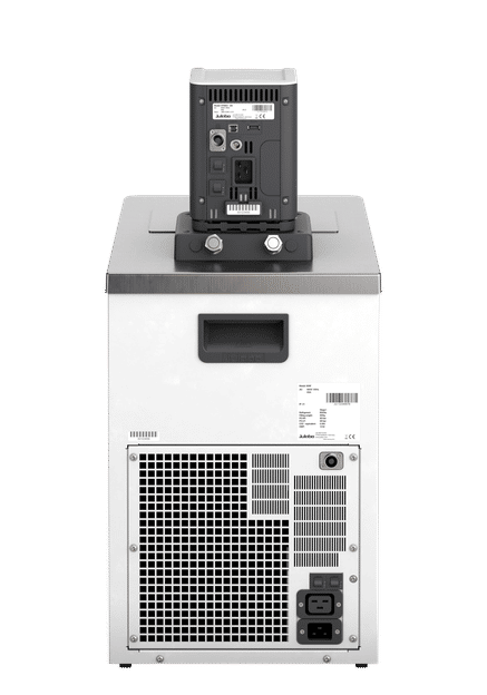 Les interfaces USB et, en option, RS232 ou analogiques ...