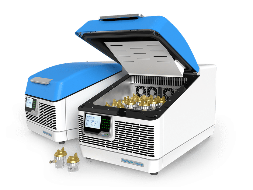 Multi-channel potentiostat with integrated temperature chamber for electrochemical measurements