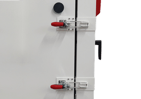 Dispositif de maintien mécanique renforcé de la porte av ...