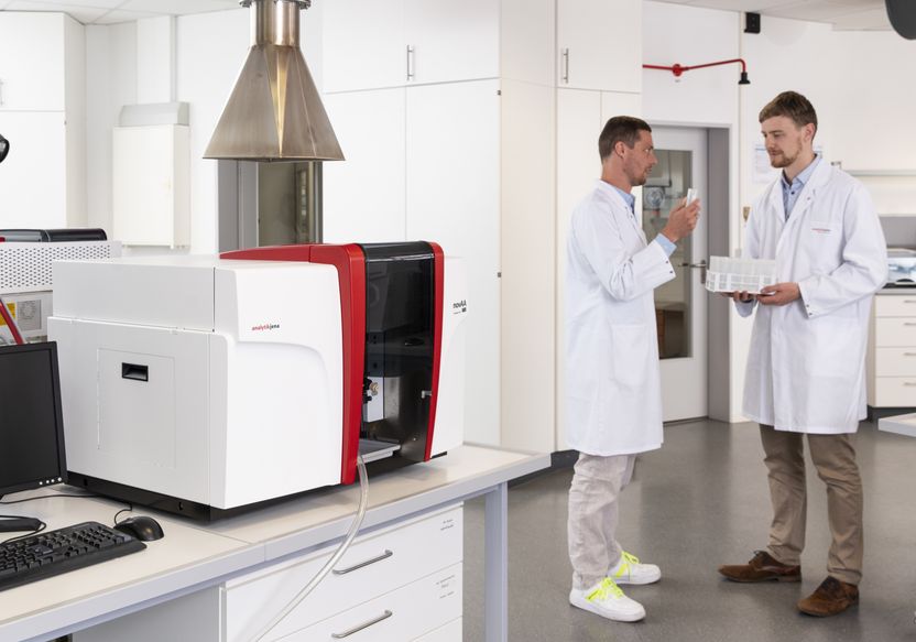 novAA 800 en el laboratorio